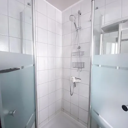 Kajuetenhus Komfort-ferienwohnungen * Freest